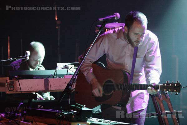 MIDLAKE - 2006-11-11 - PARIS - La Cigale - Timothy Patrick Smith